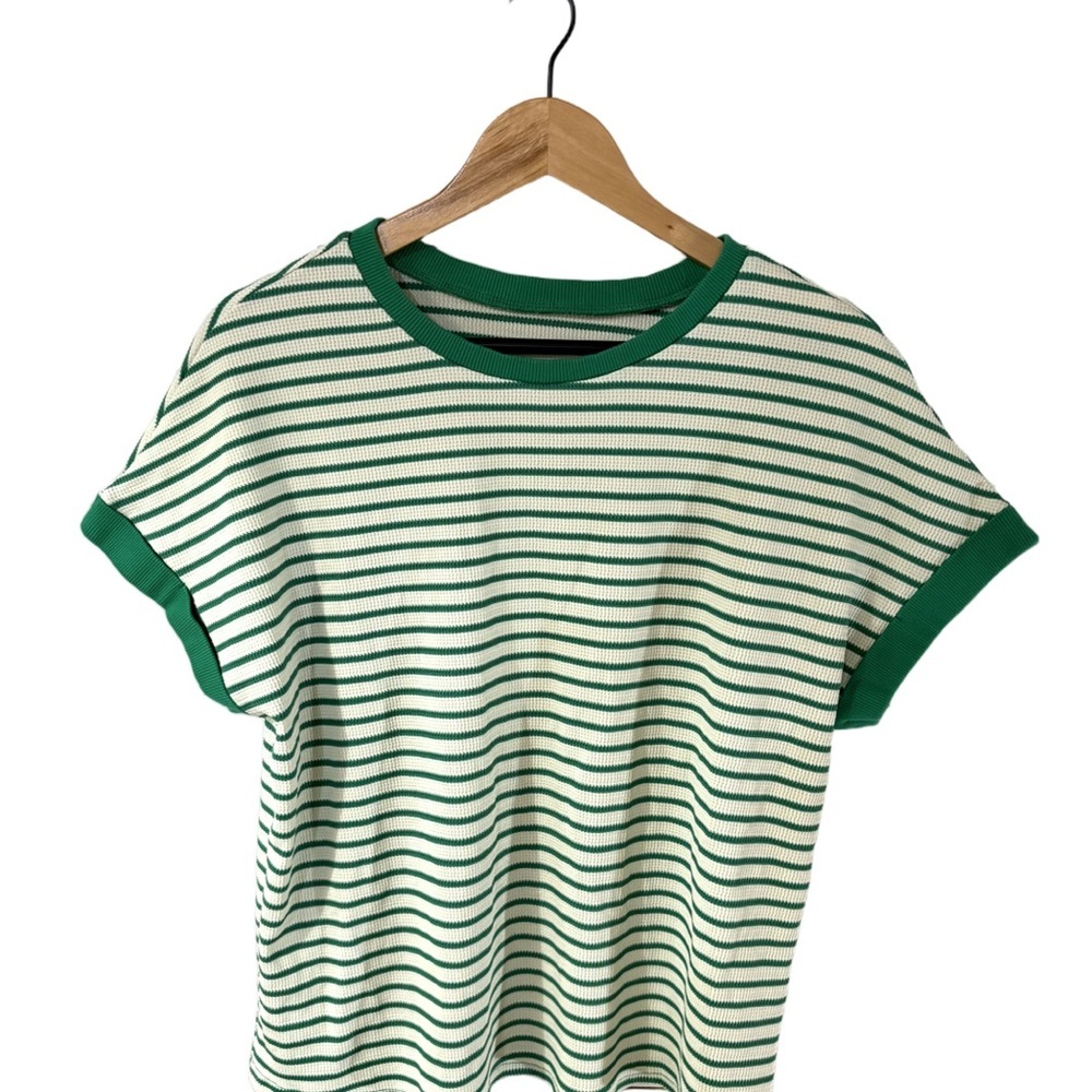 Green & White Striped Ribbed Knit Short Sleeve Tee | Size Large